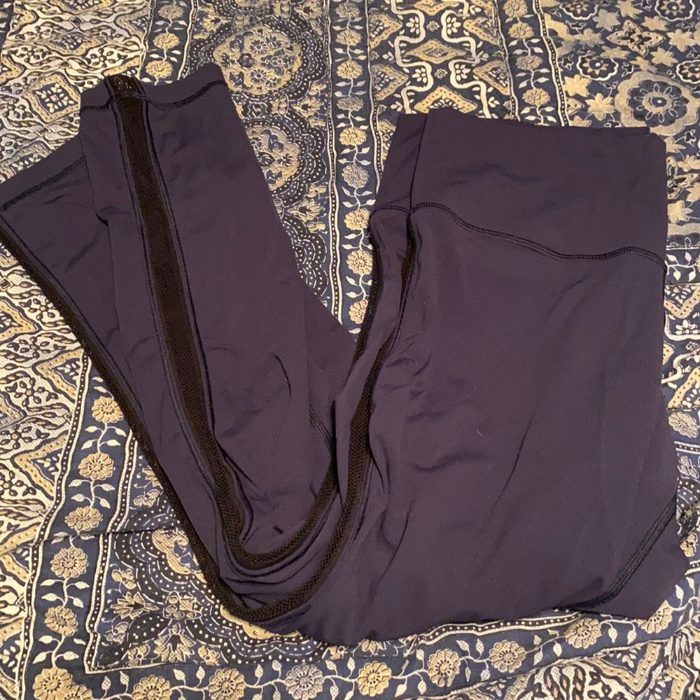 Navy lululemon leggings as 12